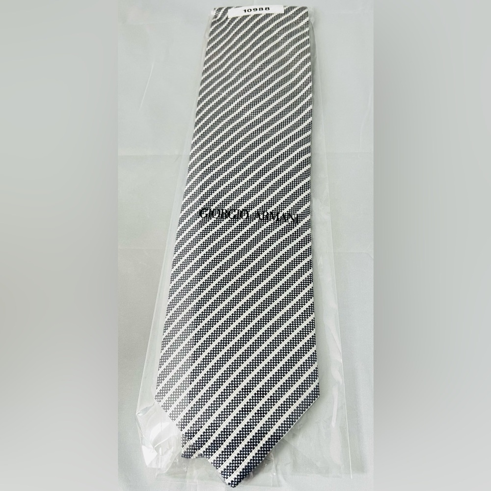 Giorgio Armani Silk Tie Made In Italy Authentic
